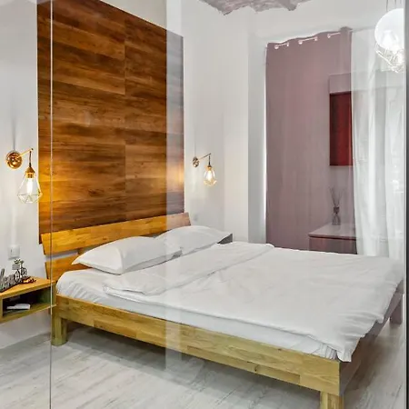 Selari Apartment *