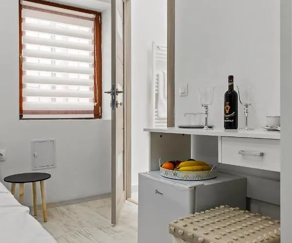 Apartment Selari *